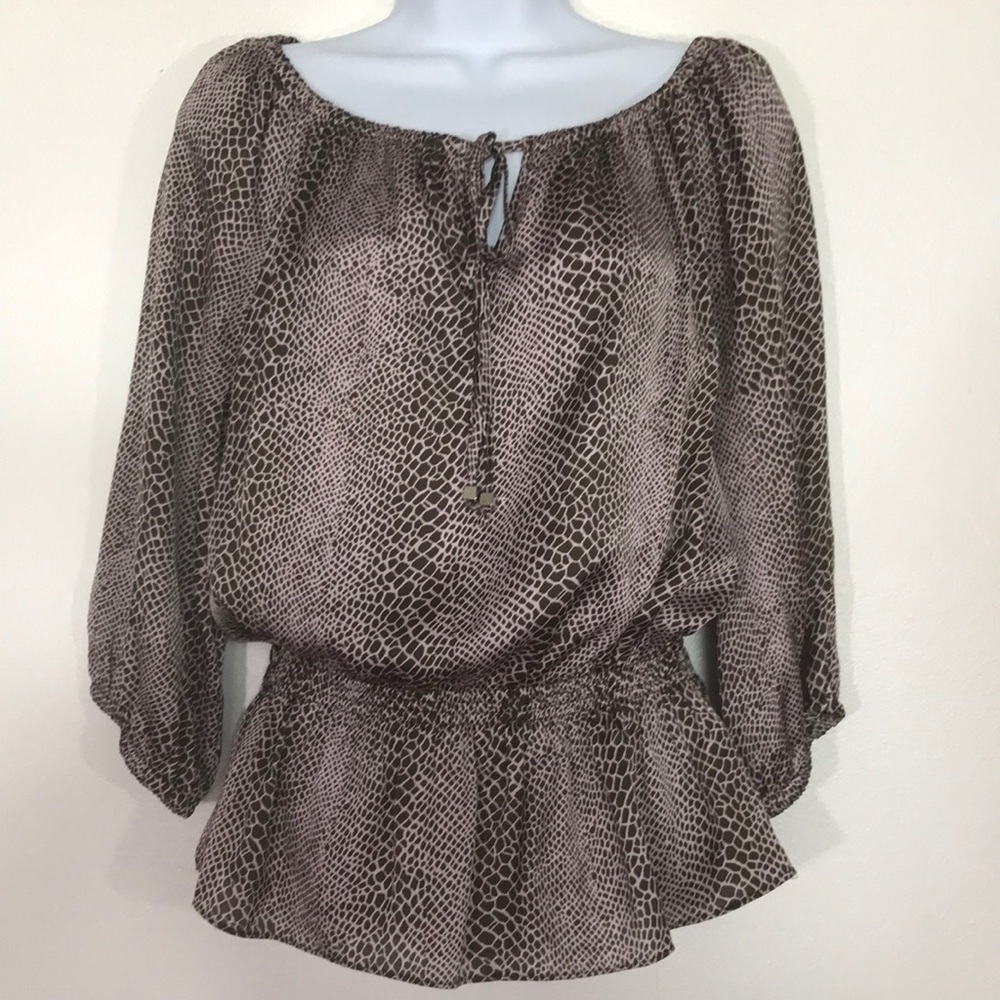 Violet & Claire Ladies Size Medium Top